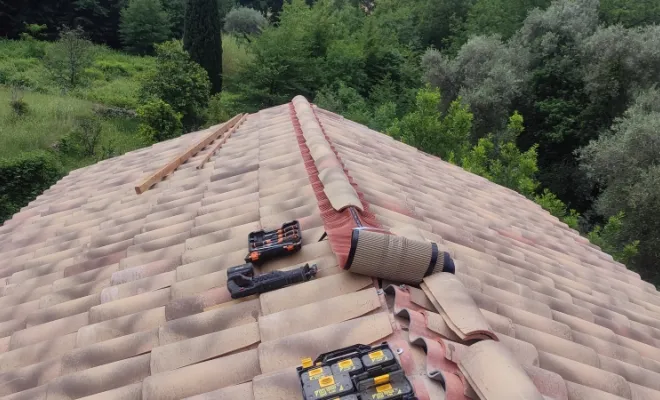 closoir ventilé faîtage castelveil couverture toiture Tourrettes-sur-Loup artisan Janselme 